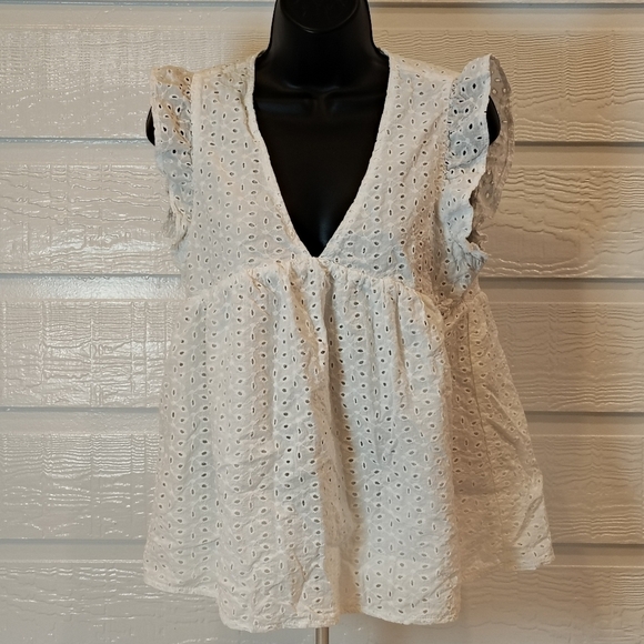 Impressions Tops - IMPRESSION WOMENS MED WHITE EYELET V NECK FLUTTER SLEEVE BABYDOLL PEPLUM BOHO‎